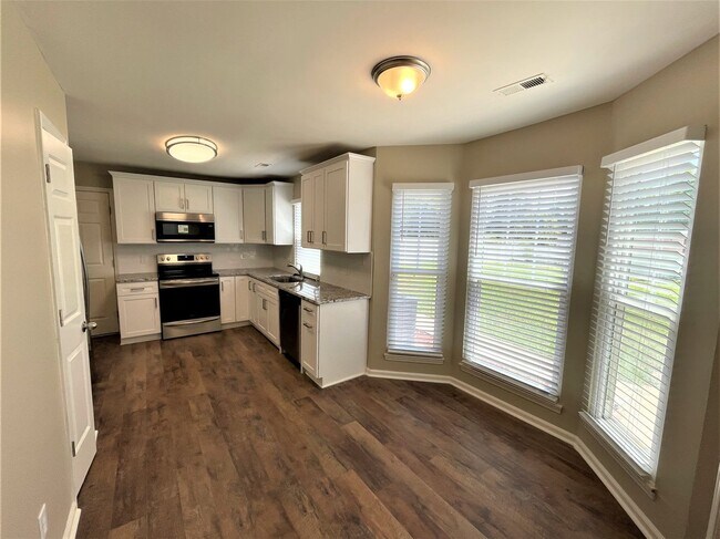 Foto del edificio - 2701 Olde Whitehall Rd