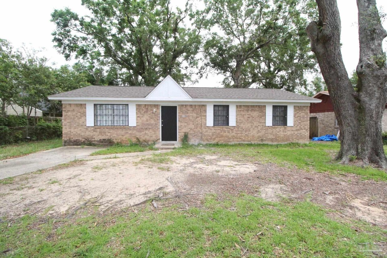 1104 W Hernandez St, Pensacola, FL 32501 House for Rent in Pensacola