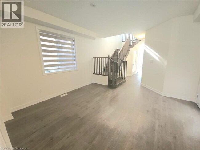 Building Photo - 72 Monteith Dr