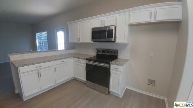 Building Photo - 3435 Rob Roy St