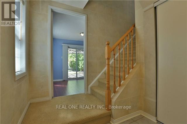 Building Photo - 6880 Meadowvale Town Centre Cir