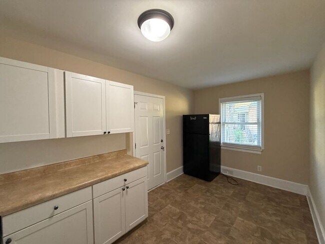 Building Photo - 336 Briarwood Dr