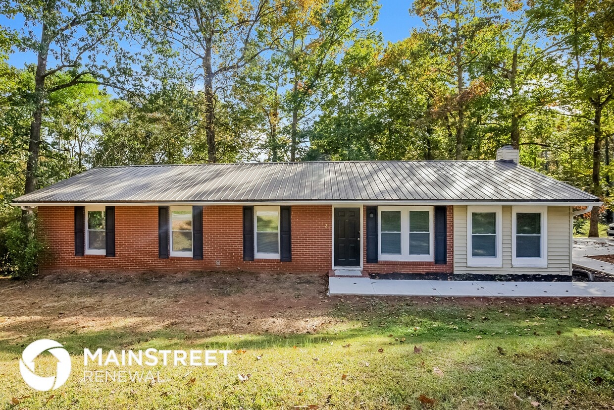 Primary Photo - 424 Azalea Dr