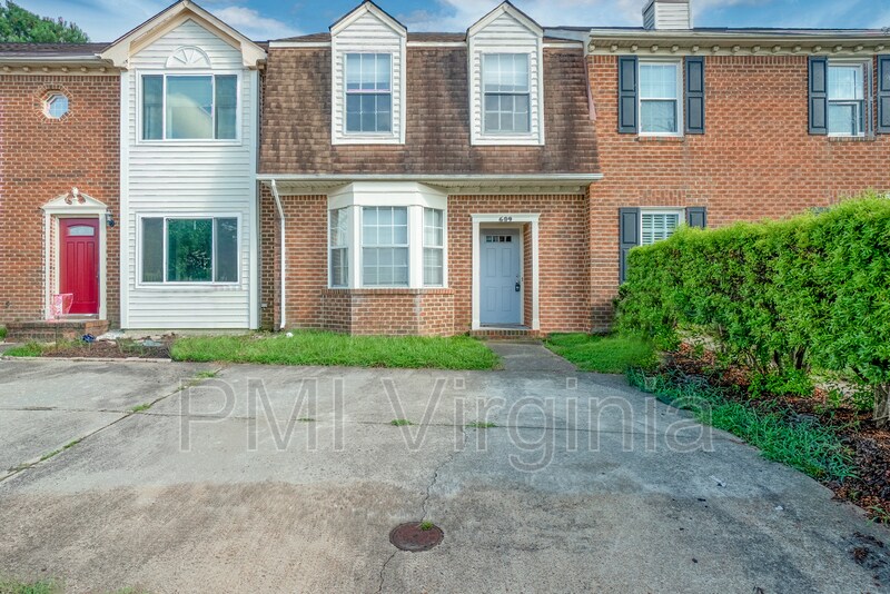 Primary Photo - 609 Sedgefield Ct