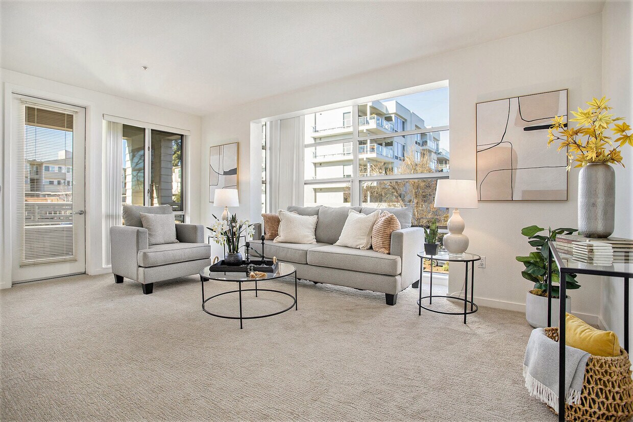 Living Room - 1655 N California Blvd