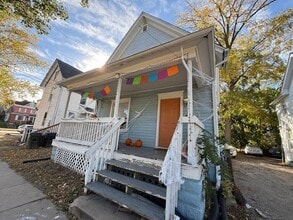 Building Photo - 17 S Johnson St