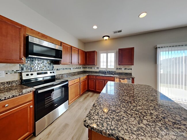 Building Photo - 2644 Jordan Ridge Dr