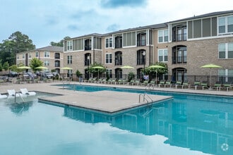 Building Photo - Magnolia South