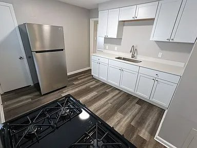Foto del edificio - 24892 Schroeder Ave