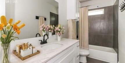 Building Photo - 7806 Clearview St