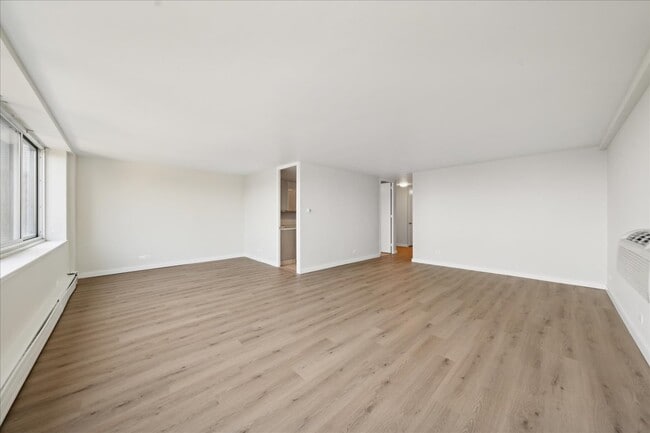 Foto del edificio - 1440 N Lake Shore Dr