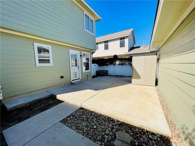 Building Photo - 1804 Lost Maples Loop