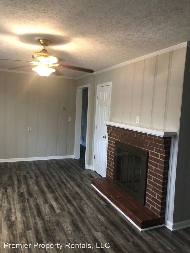 Building Photo - 3 br, 1 bath House - 800 Magnolia St.