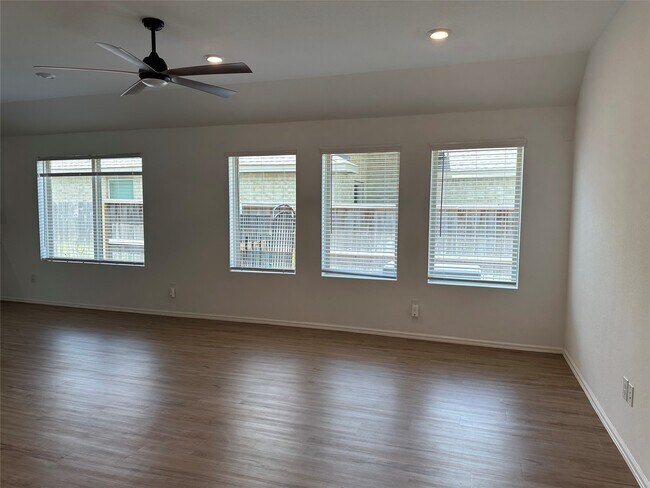 Foto del edificio - 6210 Russett Elm Ct