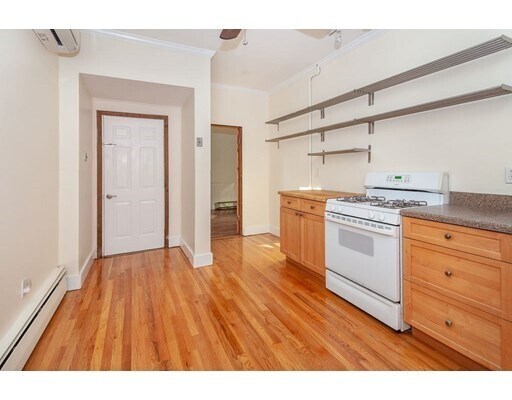 Building Photo - 77 Amory St