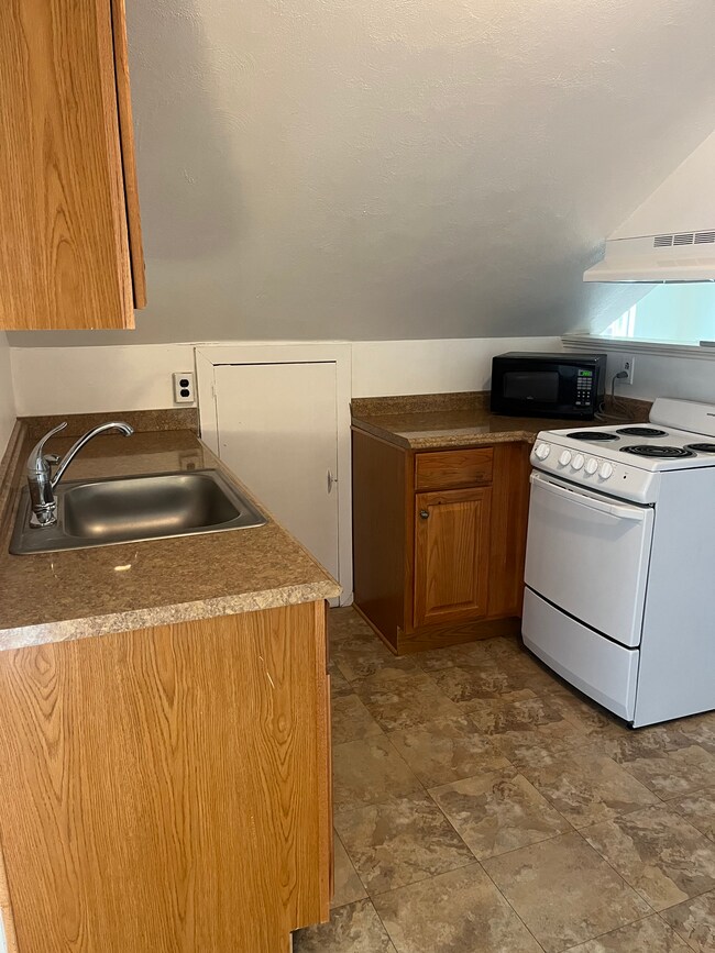 Building Photo - 26 E Trenton Ave