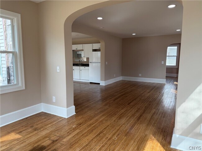 Foto del edificio - 156 Oswego St