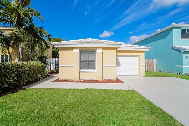 Foto del edificio - 6429 French Angel Terrace