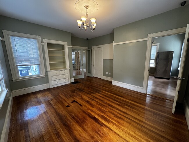Building Photo - 374 Highland Ave