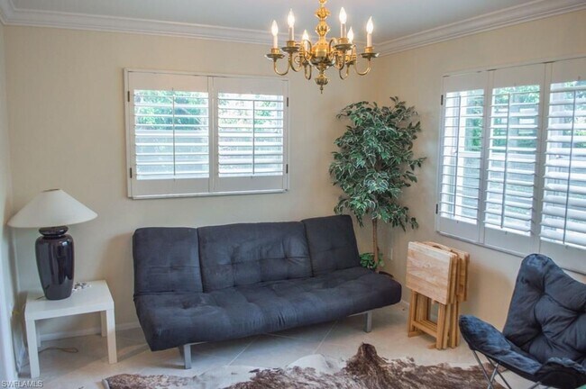 Foto del edificio - Summer Vacation Rental -- Beautiful Modern...