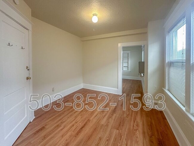 Foto del edificio - 2708 NE Sandy Blvd