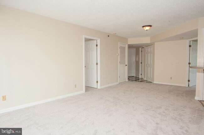 Building Photo - 1200 Braddock Pl