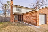 Primary Photo - 4 bed 1.5 bath duplex in Midwest City