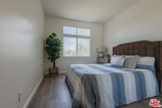 Foto del edificio - 11473 Riverside Dr