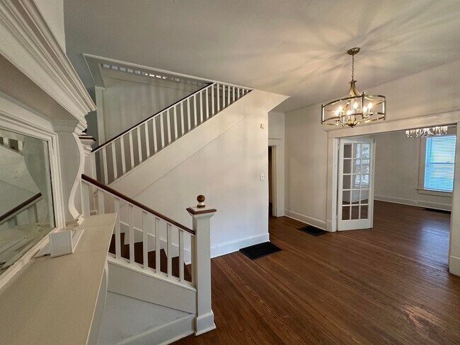 Foto del edificio - 1318 Harbert Ave