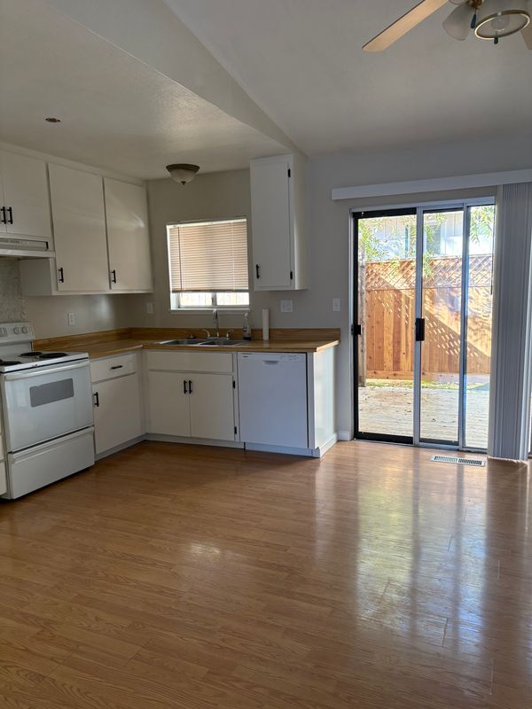 Foto del edificio - 9385 Pawnee Trail