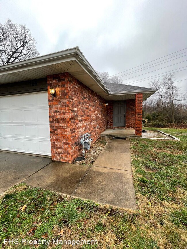 Foto del edificio - 2 br, 2 bath House - 708 McLean Ct