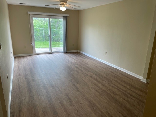 Foto del edificio - 1546 Timber Creek Dr