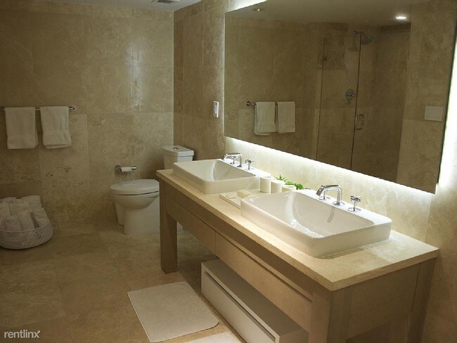 Foto del edificio - 1 br, 1 bath Apartment - 530 N 1st St