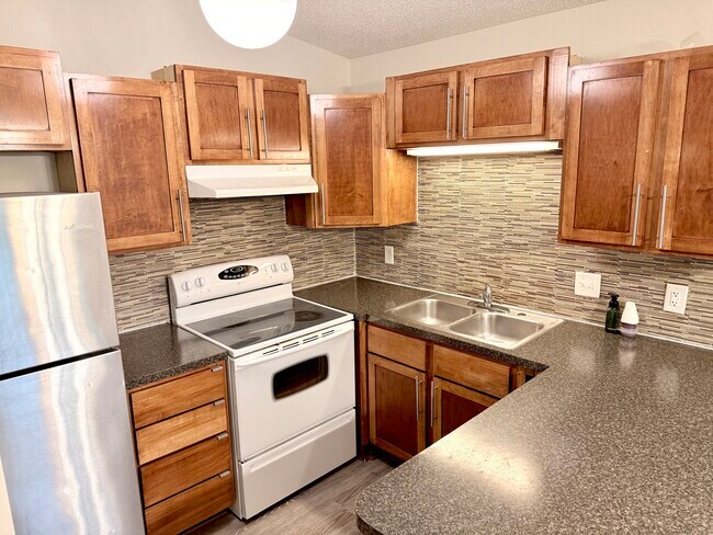 Foto del edificio - 16199 Flagstaff Ct S