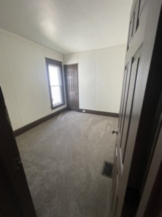 Foto del edificio - 308 Hess