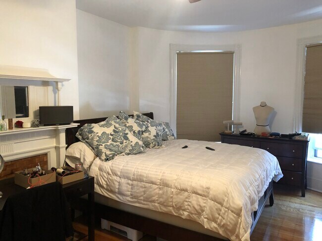 Foto del edificio - 918 Beacon St