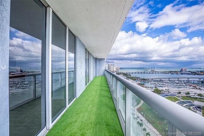 Foto del edificio - 50 Biscayne Blvd