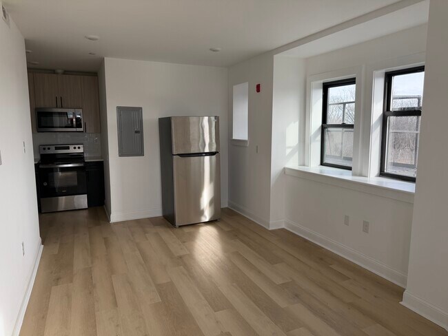 Foto del edificio - 4126 Parkside Ave