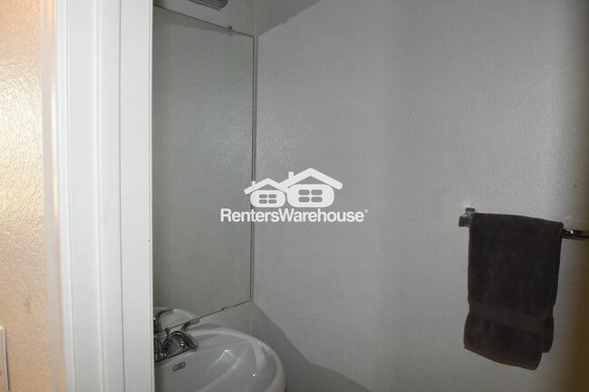 Foto del edificio - 1970 N Hartford St