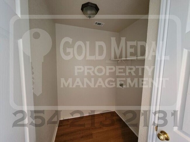Foto del edificio - 106 Lark St. Unit C, Gatesville, 76528