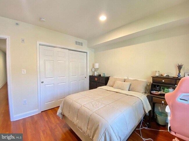 Foto del edificio - 1417 N 17th St