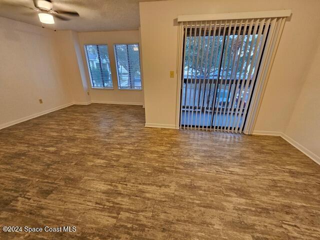 Foto del edificio - 3590 Sable Palm Ln