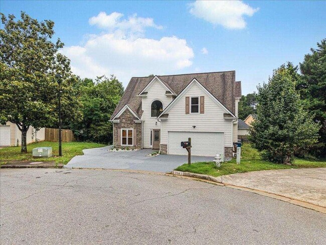 Building Photo - 3042 Oak Vista Way SW