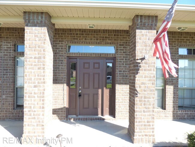 Building Photo - 4 br, 2 bath House - 3896 Elevator Ct