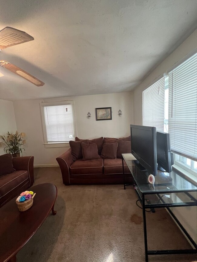 Foto del edificio - Home located minutes from Dunn, Nice large lot