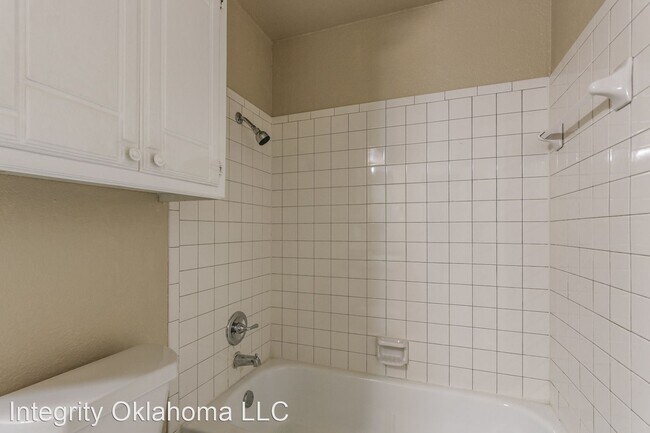 Foto del edificio - 4 br, 2 bath House - 11505 Roxboro Avenue