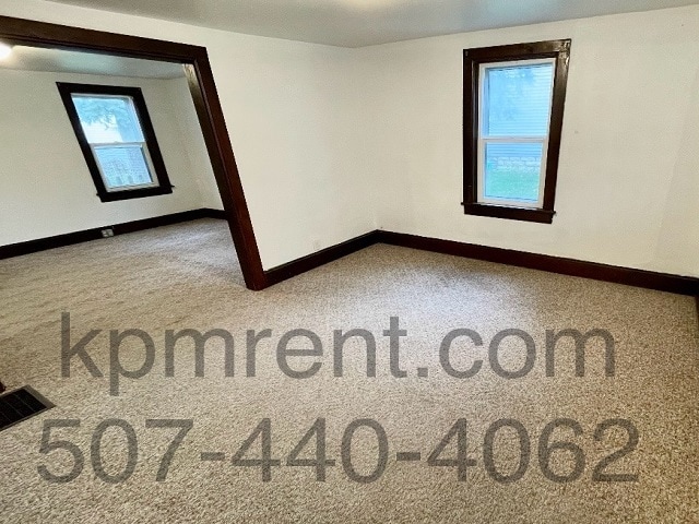 Foto del edificio - 621 Oak St