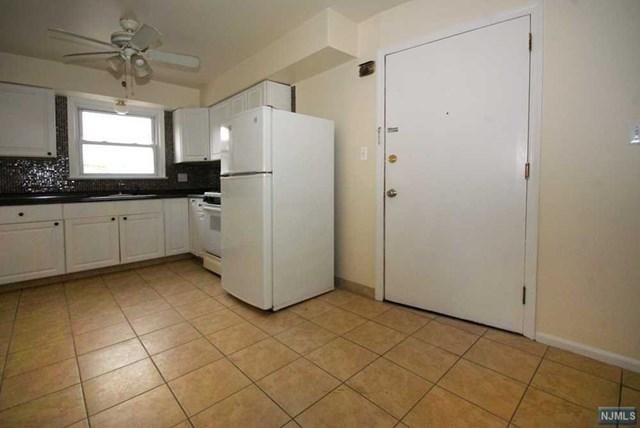 Foto del edificio - 1 bedroom in Lyndhurst NJ 07071