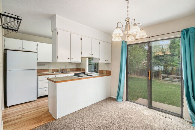 Foto del edificio - Updated 4-Bedroom Home in Village East – Available Now!