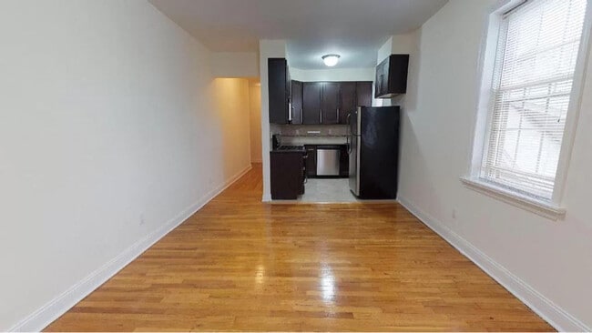 Building Photo - 55 Monroe Pl